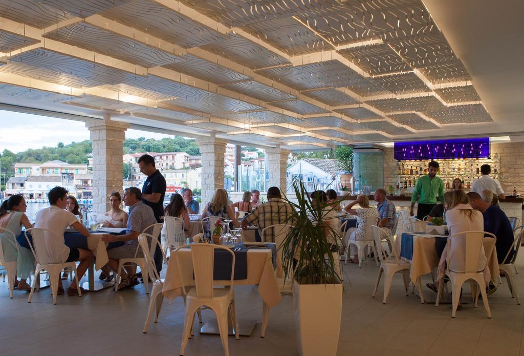 Melina Bay Boutique Hotel Kassiopi Exterior foto